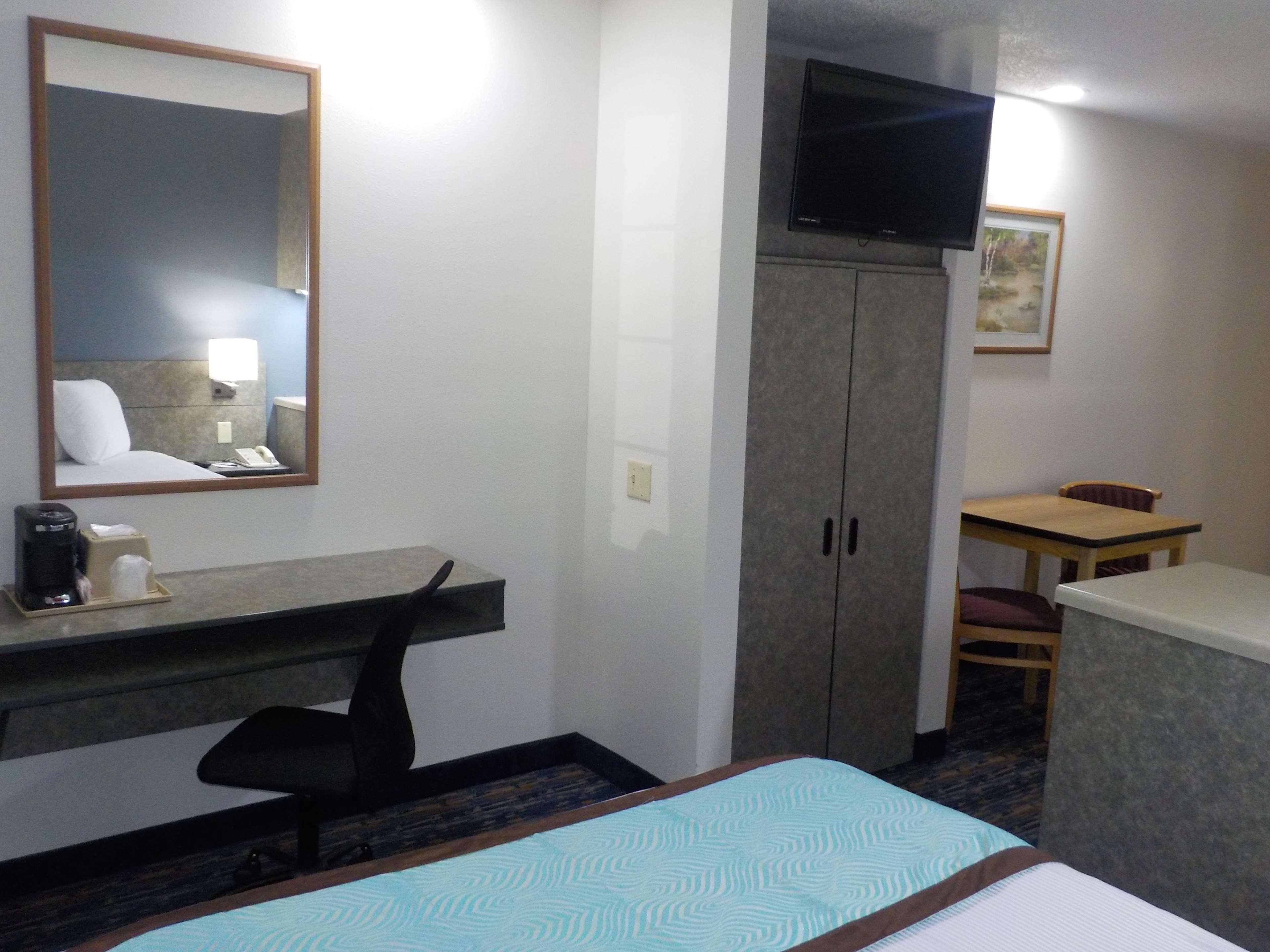 Mj Inn And Suites Marienville Εξωτερικό φωτογραφία