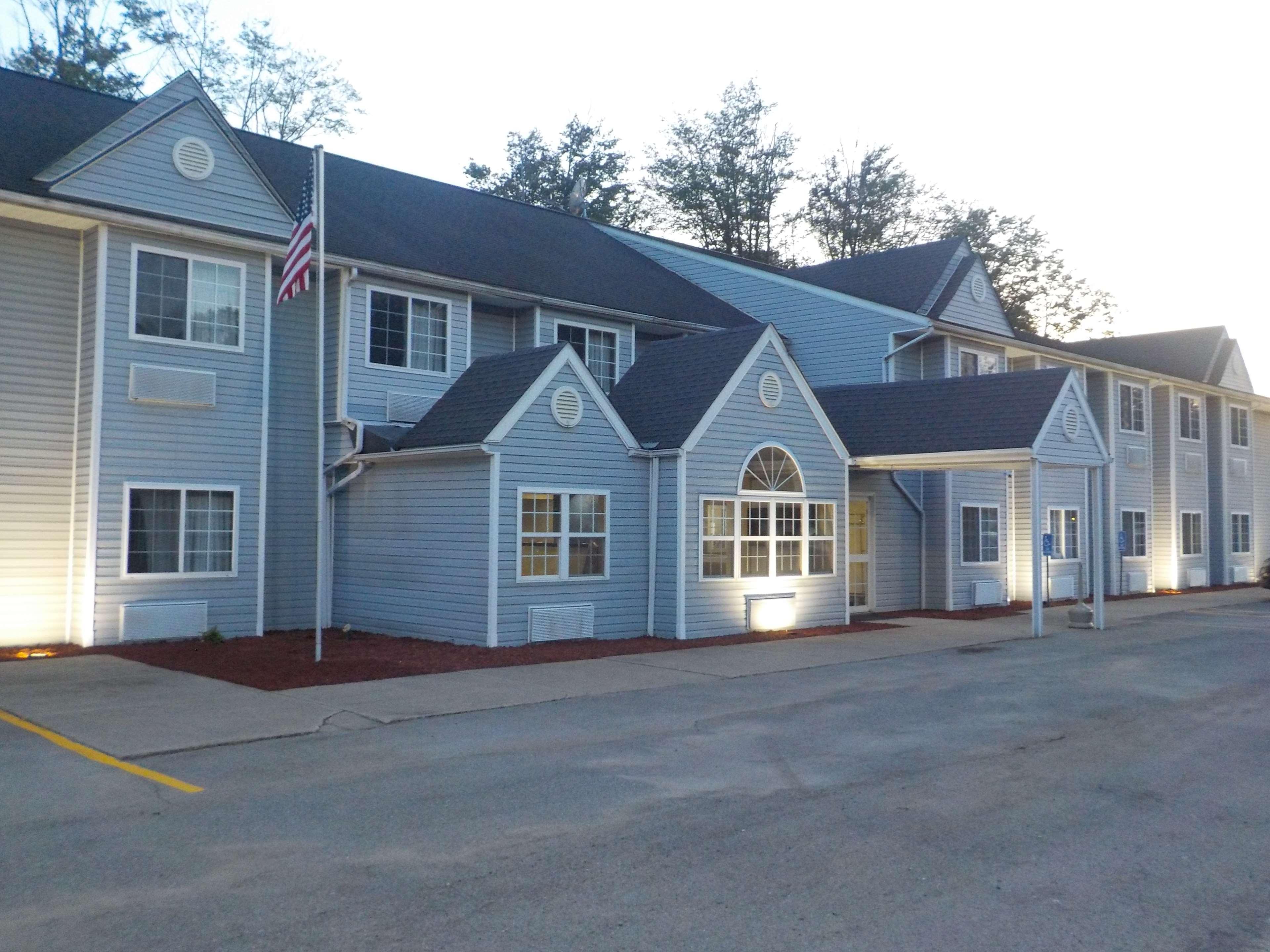 Mj Inn And Suites Marienville Εξωτερικό φωτογραφία