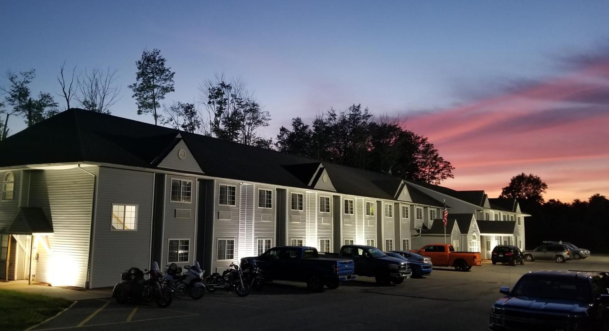 Mj Inn And Suites Marienville Εξωτερικό φωτογραφία